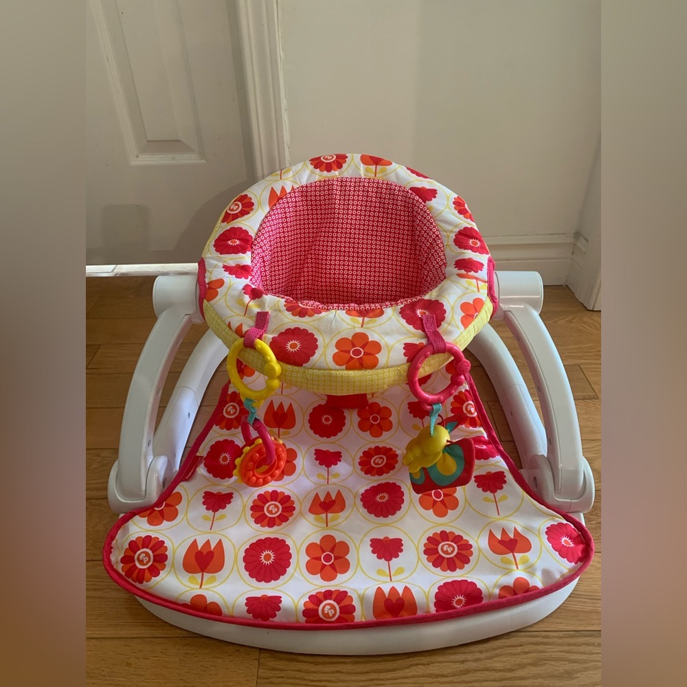Fisher Price Sit Me Up Chair (Gently used)